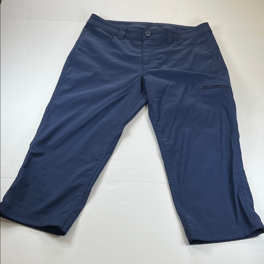 Eddie Bauer Women’s Navy Blue Capri Hiking Pants Sz 8